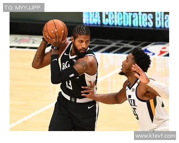 快船与爵士激战24日赛场精彩瞬间回顾与赛后分析