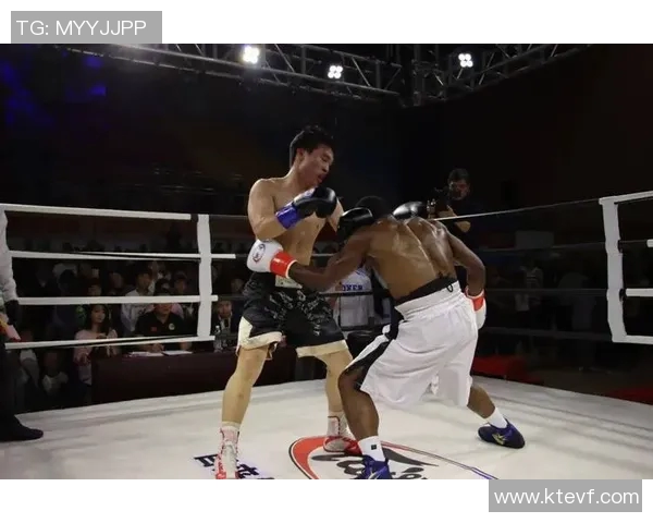 杨建平勇战韩国洛奇展现搏击精神与技术实力的巅峰对决
