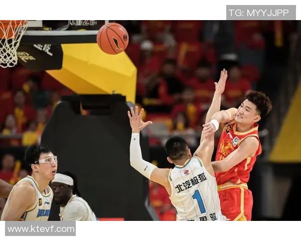 北京男篮迎战四川队全力争胜精彩对决引发球迷热议