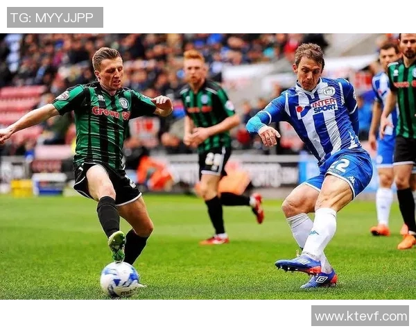 英冠焦点战哈德斯迎战雷丁争夺关键三分全力以赴展现实力