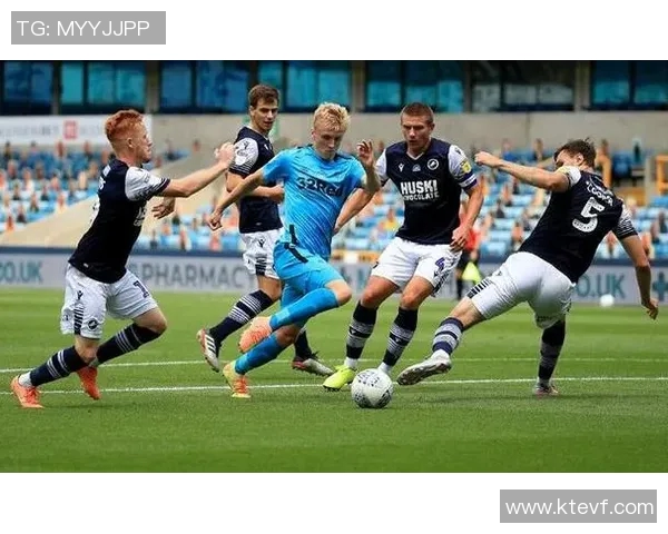 雷丁与德比郡的激烈对决谁能在这场较量中笑到最后